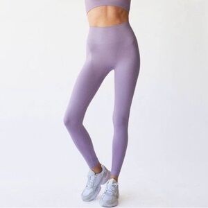 SET Active Lilac High-Waisted Leggings